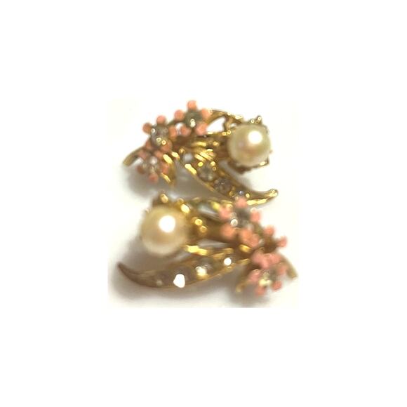 Set of 5 Clip Earrings- Vintage and Modern - Picture 5 of 9